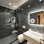 White Crown 4*