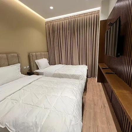 White Crown Отель Kamez