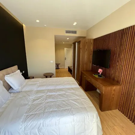 Отель White Crown Kamez