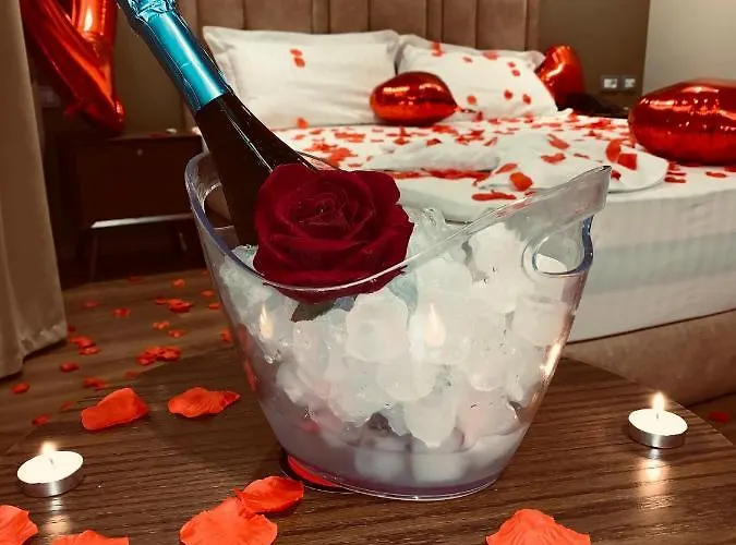 White Crown Отель