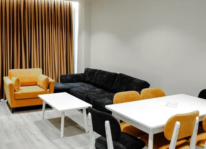 Отель White Crown