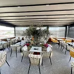 Hotell White Crown Kamez