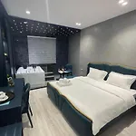 Hotell White Crown 4*
