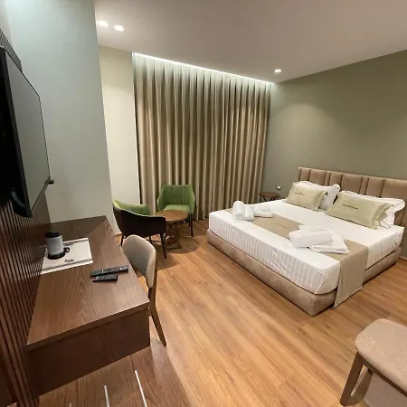 White Crown Otel