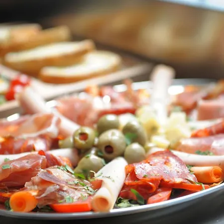 White Crown 酒店 Kamez