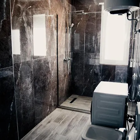 White Crown 4*