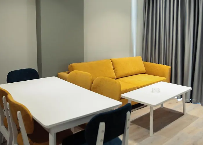 White Crown Hotel 4*